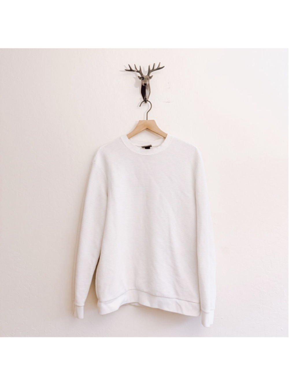 H&M Men's White Ribbed Crewneck Sweater Size Large